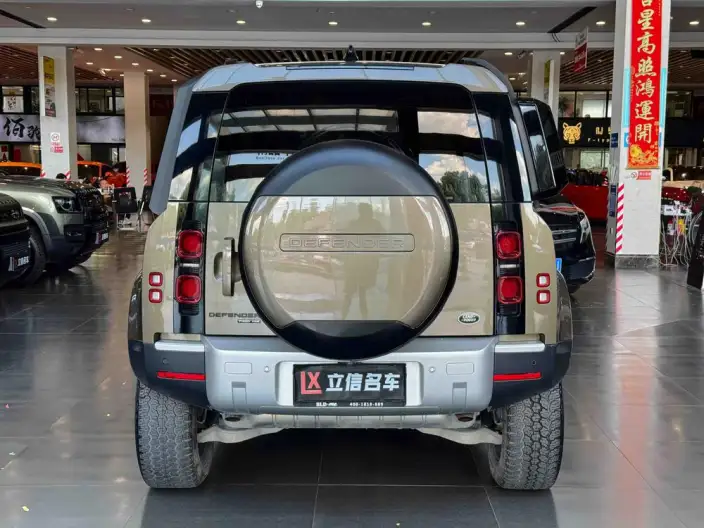 Land Rover Defender 2020 Model 110 P400 HSE – фото 5