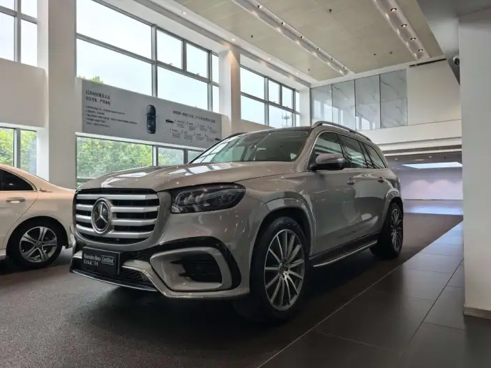 Mercedes-Benz GLS 2024 Model GLS 450 4MATIC Luxury Model – фото 1