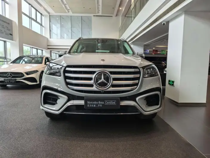 Mercedes-Benz GLS 2024 Model GLS 450 4MATIC Luxury Model – фото 2