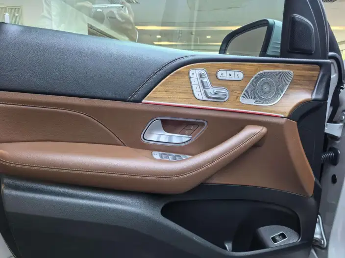 Mercedes-Benz GLS 2024 Model GLS 450 4MATIC Luxury Model – фото 7