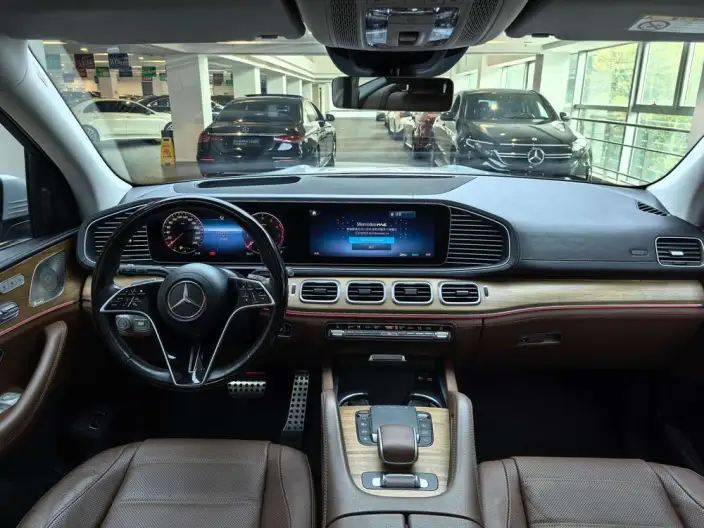 Mercedes-Benz GLS 2024 Model GLS 450 4MATIC Luxury Model – фото 8