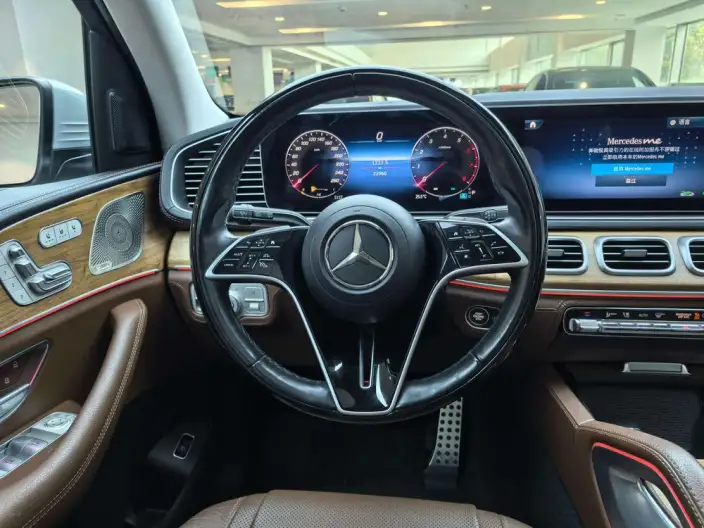 Mercedes-Benz GLS 2024 Model GLS 450 4MATIC Luxury Model – фото 9