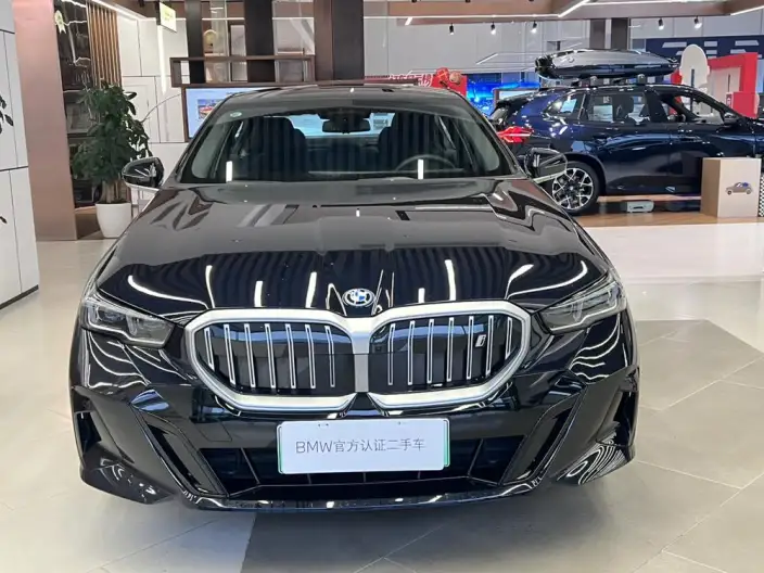 BMW i5 2025 Model eDrive40L M Sports Set – фото 2