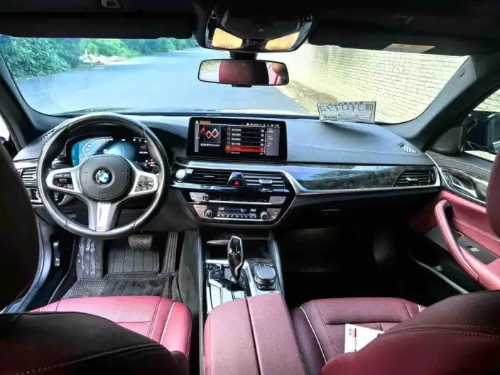 BMW 5 Series 2022 Model Facelift II 525Li M Sports Set – фото 7