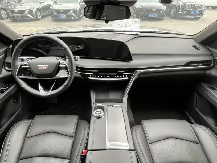 Cadillac CT6 2023 Model 28T Fashion Model – фото 7