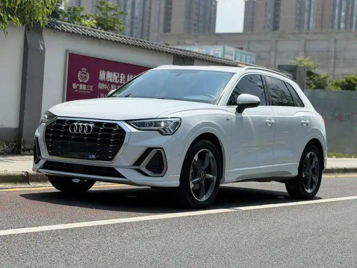 AUDI Q3 2022 Model 35 TFSI Fashion Dynamic Model – фото 1