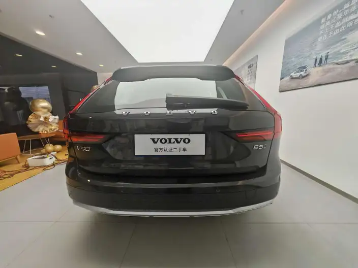 Volvo V90 2025 Model Cross Country B5 AWD Zhiyuan Edition – фото 6