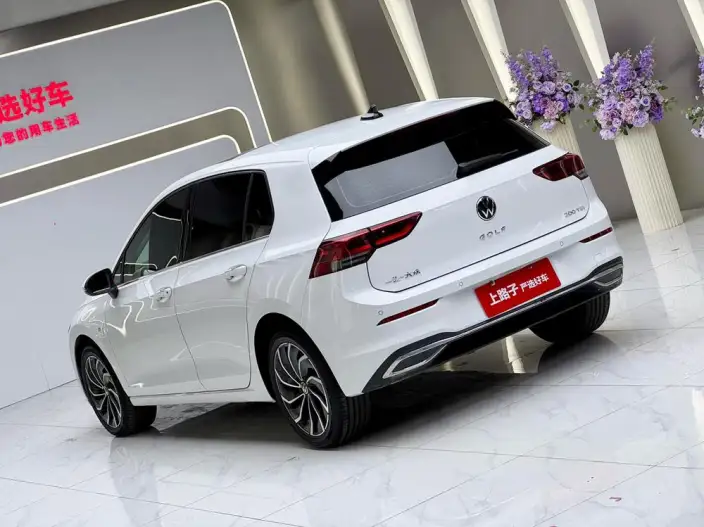 Volkswagen Golf 2023 Model Facelift 200TSI DSG Pro – фото 4