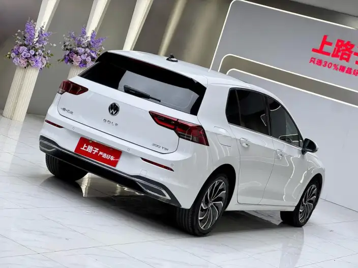 Volkswagen Golf 2023 Model Facelift 200TSI DSG Pro – фото 6