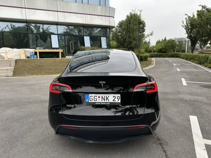 Model Y 2022 Model Facelift Rear-wheel drive version – фото 3