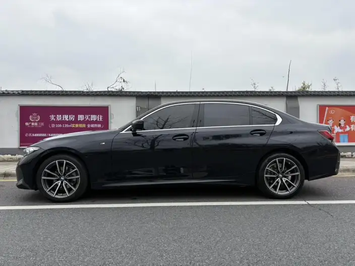 BMW 3 Series 2023 Model 320Li M Sports Set – фото 4