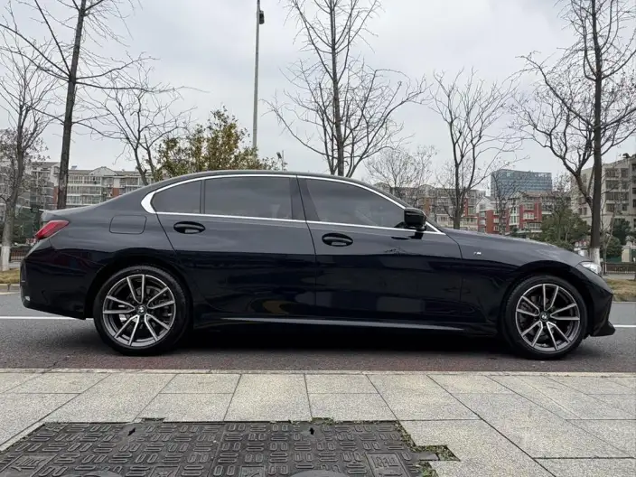 BMW 3 Series 2023 Model 320Li M Sports Set – фото 8