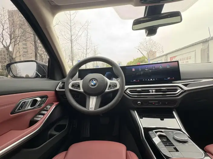BMW 3 Series 2023 Model 320Li M Sports Set – фото 10