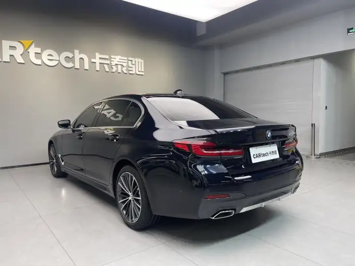 BMW 5 Series 2023 Model 530Li Leading Model M Sports Set – фото 5