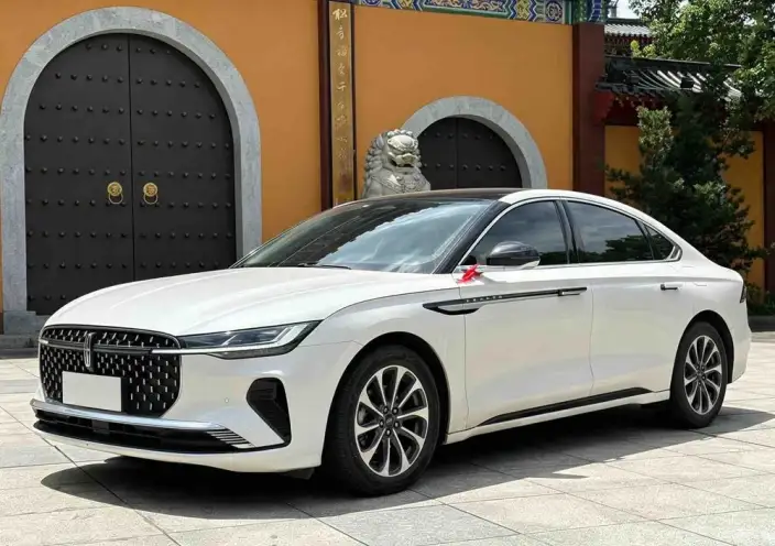 Lincoln Z 2024 Model 2.0T Zun Shang Edition – фото 1