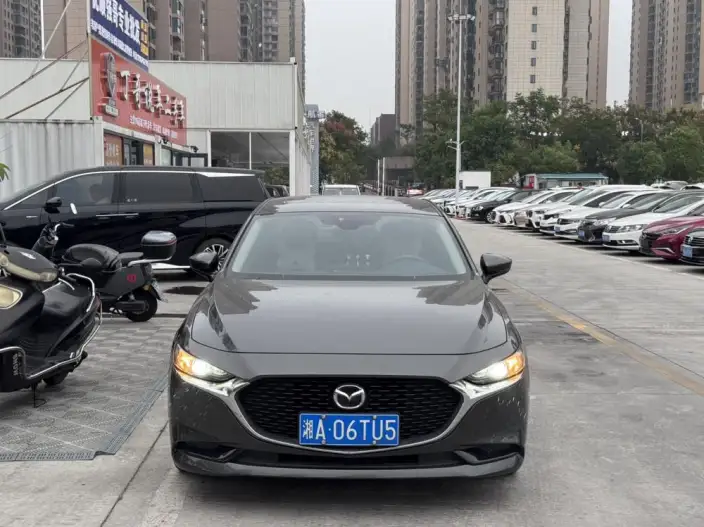 Mazda3 Axela 2021 Model 2.0L Automatic Zhi Ya Edition – фото 2