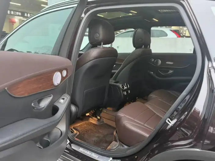 Mercedes-Benz GLC 2021 Model GLC 300 L 4MATIC Dynamic Model – фото 10