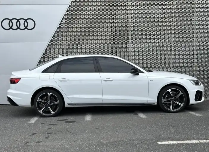 Audi A4 L 2024 Model 40 TFSI Luxury Dynamic Model – фото 5