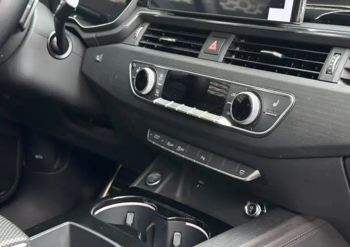 Audi A4 L 2024 Model 40 TFSI Luxury Dynamic Model – фото 10