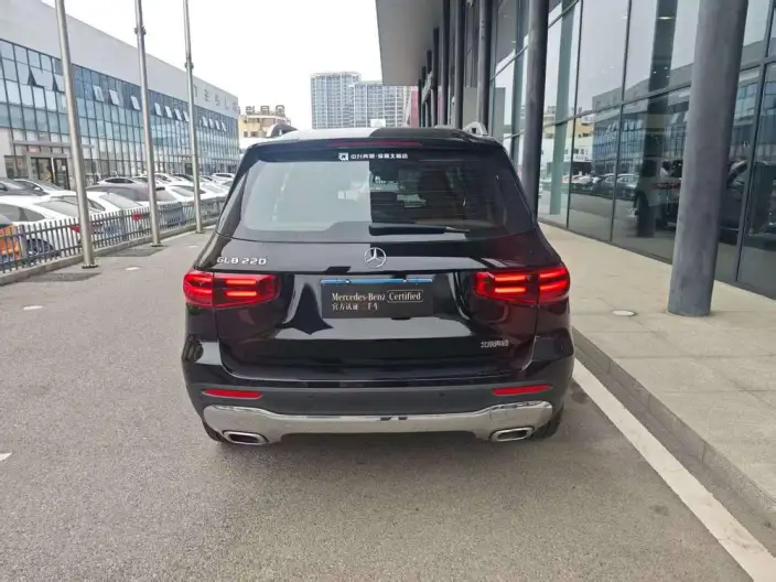 Mercedes-Benz GLB 2025 Model GLB 220 Fashion Model – фото 6