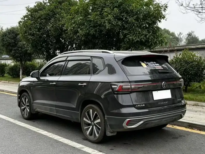 Volkswagen Tharu 2023 Model 300TSI 2WD Moonlight Edition – фото 4