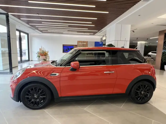 MINI 2021 Model 1.5T ONE