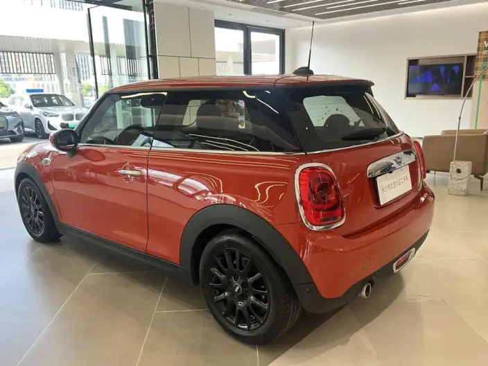 MINI 2021 Model 1.5T ONE
