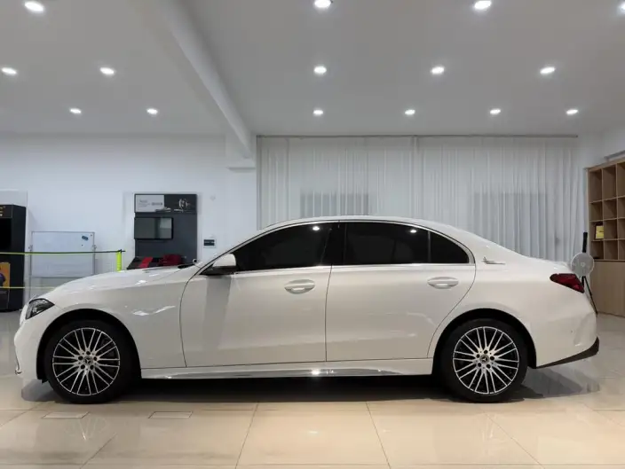 Mercedes-Benz C-Class 2023 Model Facelift C 260 L Sports Edition – фото 4