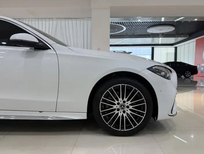 Mercedes-Benz C-Class 2023 Model Facelift C 260 L Sports Edition – фото 9