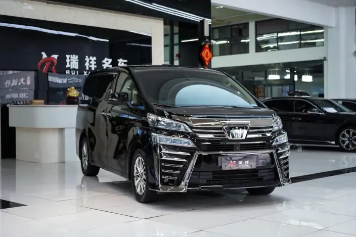 Vellfire 2021 Model Toyota Crown Hybrid 2.5L HV Premium Edition – фото 3