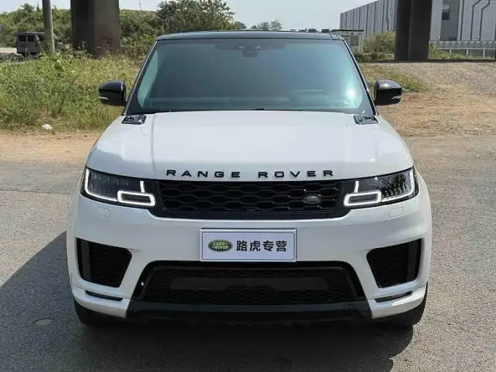 Range Rover Sport 2021 Model 3.0 L6 HST – фото 2