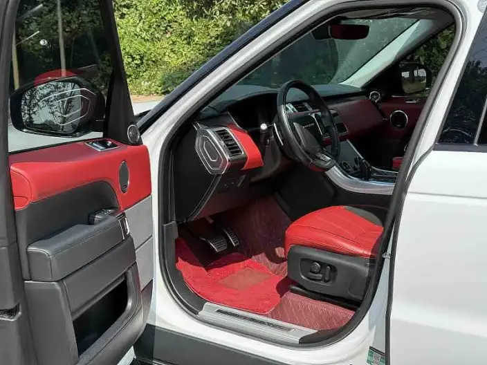 Range Rover Sport 2021 Model 3.0 L6 HST – фото 7