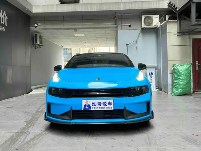 Lynk & Co 03 2022 Model 03+ 2.0TD Automatic Cyan Customized Edition Performance Package – фото 2