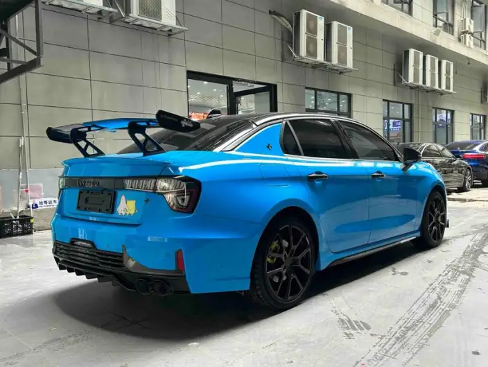 Lynk & Co 03 2022 Model 03+ 2.0TD Automatic Cyan Customized Edition Performance Package – фото 4