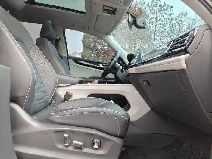 Volkswagen Teramont 2022 Model Teramont X 530 V6 4WD Respect Deluxe Edition – фото 9