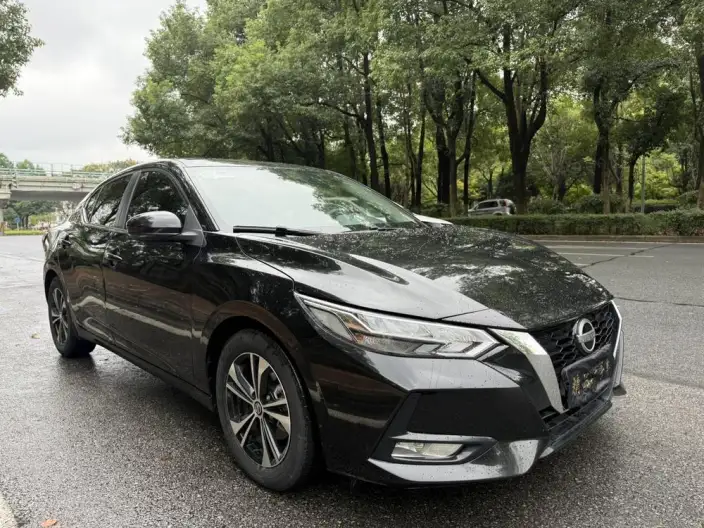 Nissan Sylphy 2023 Model 1.6L CVT Yuexiang Edition – фото 3