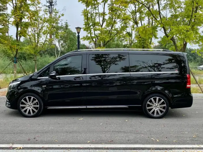 Mercedes-Benz V-Class 2022 Model V 260 L Long wheelbase Deluxe Edition – фото 4