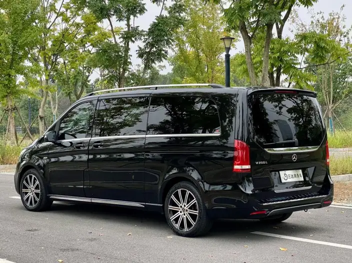 Mercedes-Benz V-Class 2022 Model V 260 L Long wheelbase Deluxe Edition – фото 5