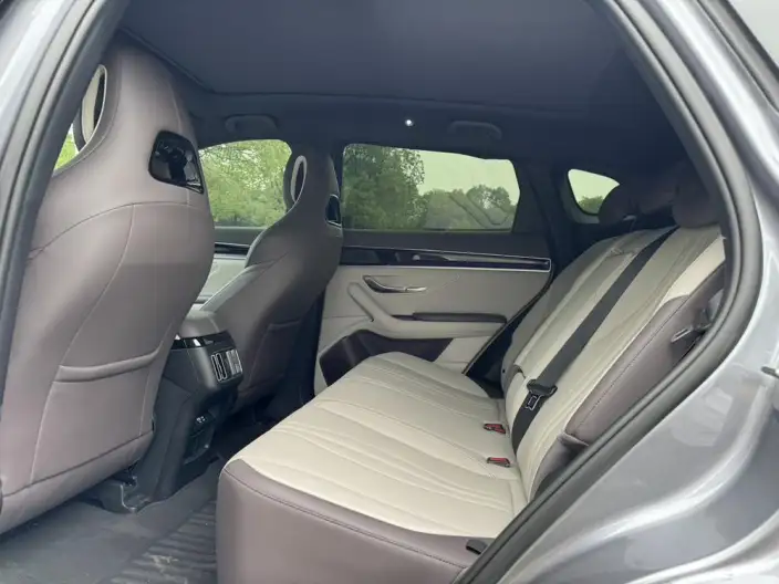BYD Song PLUS DM 2025 Model DM-i 112KM Zunrong Model – фото 9