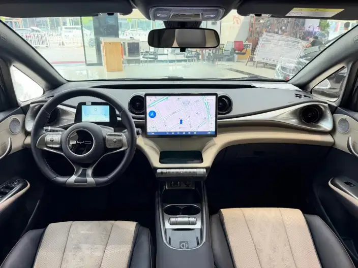 BYD Dolphin 2023 Model Fashion Edition – фото 9