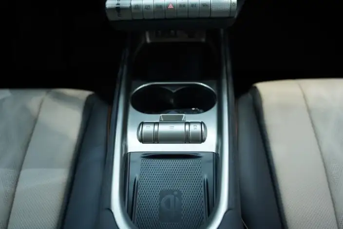 BYD Dolphin 2023 Model Fashion Edition – фото 10
