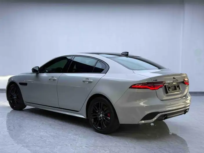 Jaguar XE L 2025 Model 2.0T 250PS R-DYNAMIC 90th Anniversary Collector Edition Edition – фото 4