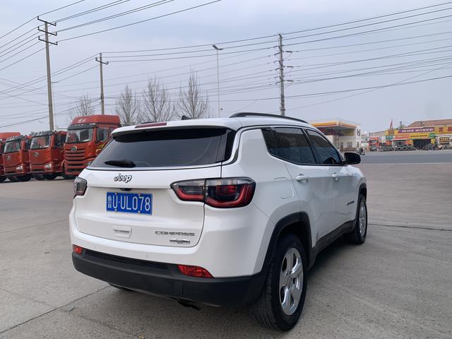 Jeep Compass 2017 200T Automatic Family Enjoyment – фото 4
