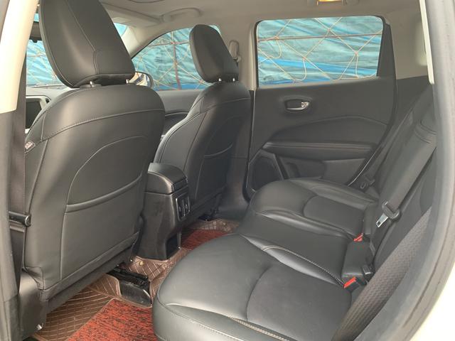 Jeep Compass 2017 200T Automatic Family Enjoyment – фото 8