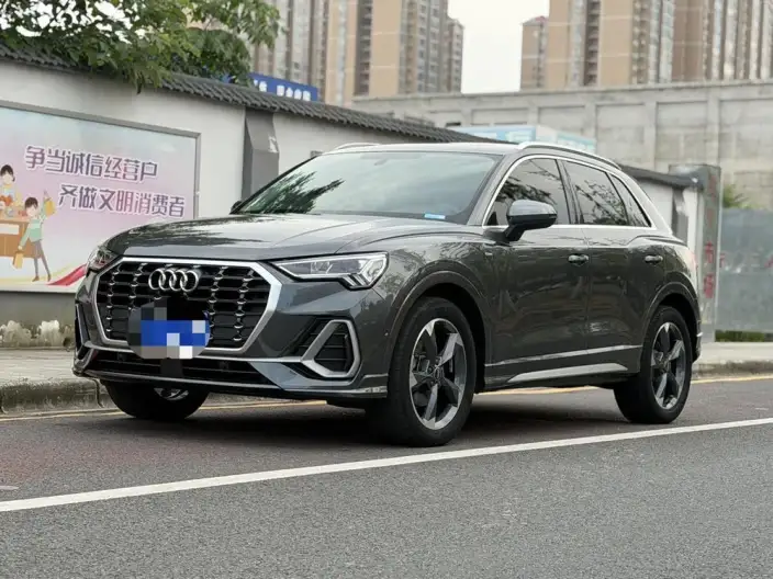 AUDI Q3 2022 Model 35 TFSI Fashion Dynamic Model – фото 1