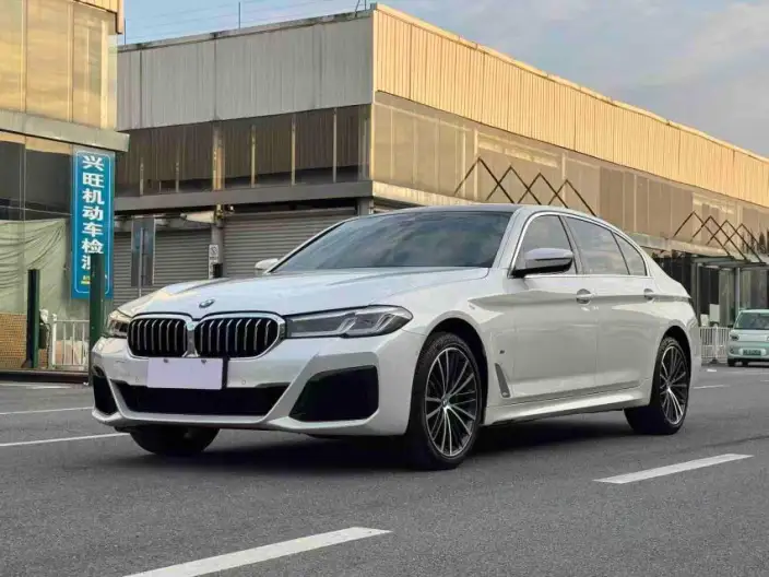 BMW 5 Series 2023 Model 530Li Leading Model M Sports Set – фото 1