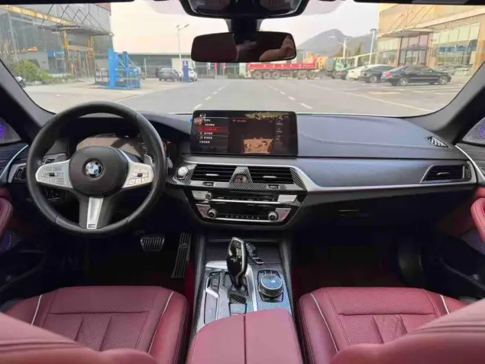 BMW 5 Series 2023 Model 530Li Leading Model M Sports Set – фото 5