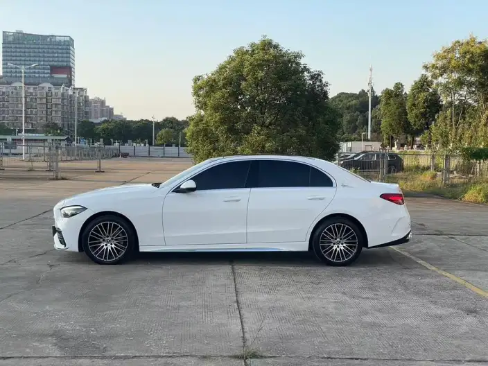 Mercedes-Benz C-Class 2023 Model Facelift C 260 L Sports Edition – фото 4