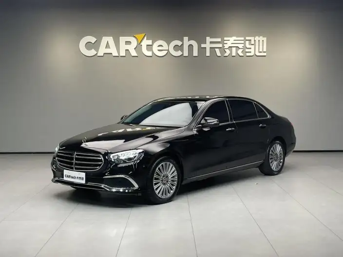 Mercedes-Benz E-Class 2023 Model E 300 L Luxury Model sedan – фото 1