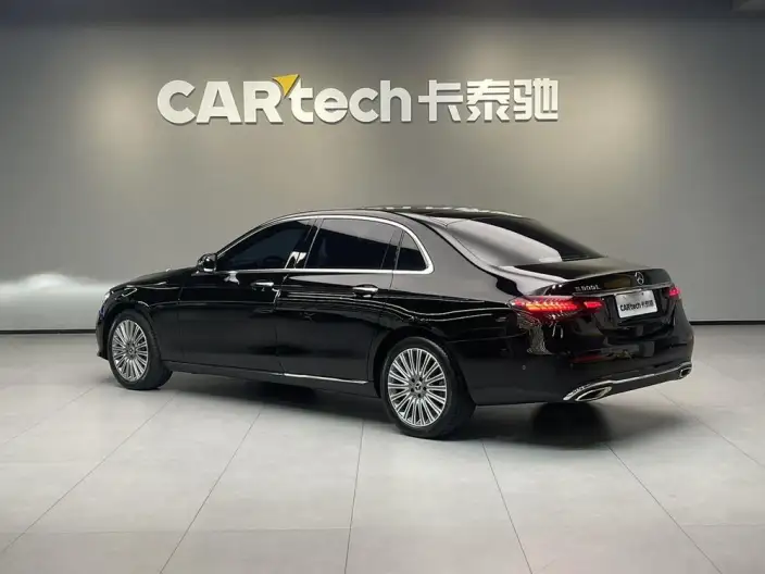 Mercedes-Benz E-Class 2023 Model E 300 L Luxury Model sedan – фото 5